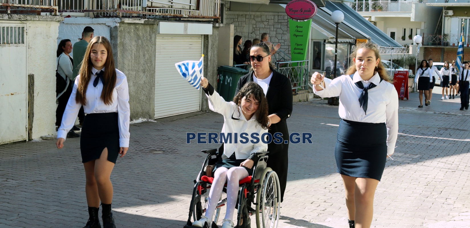 Βοιωτία: Η πρώτη παρέλαση της μικρής Αλεξίας μετά τον τραυματισμό της από αδέσποτη σφαίρα Βοιωτία: Η πρώτη παρέλαση της μικρής Αλεξίας μετά τον τραυματισμό της από αδέσποτη σφαίρα