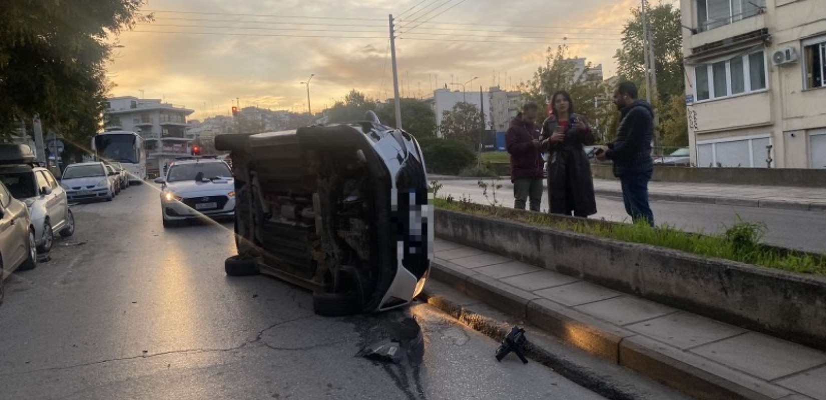 Τροχαίο ατύχημα στη Θεσσαλονίκη: Ανατροπή αυτοκινήτου στην Αγίων Πάντων - Σώος ο οδηγός Τροχαίο ατύχημα στη Θεσσαλονίκη: Ανατροπή αυτοκινήτου στην Αγίων Πάντων - Σώος ο οδηγός