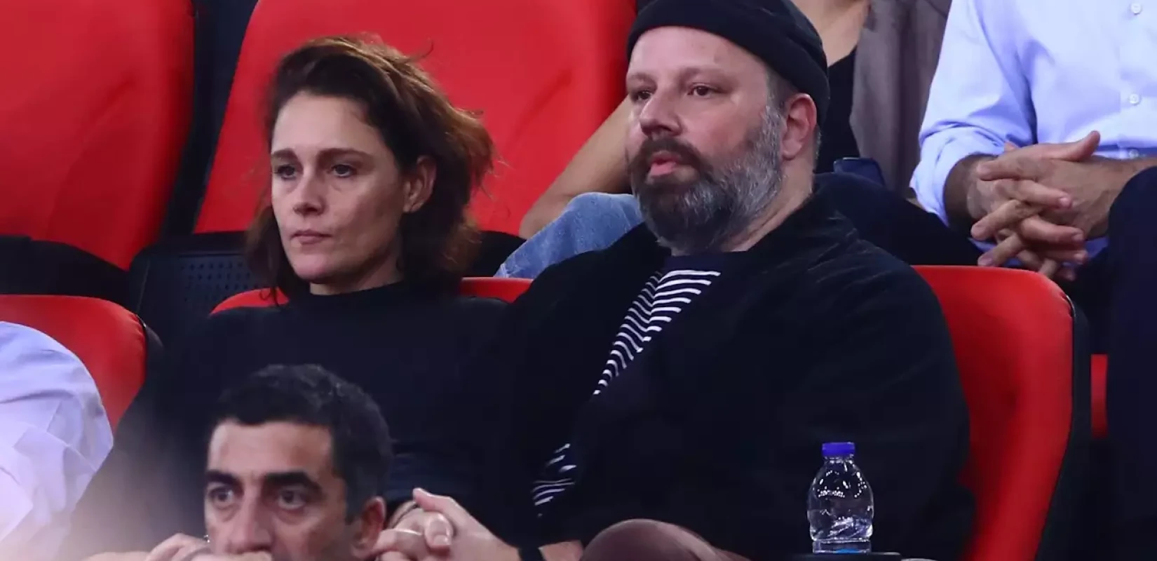 Ξανά στο ΣΕΦ ο Λάνθιμος: Είδε το  Ολυμπιακός-Μονακό - Δείτε βίντεο Ξανά στο ΣΕΦ ο Λάνθιμος: Είδε το  Ολυμπιακός-Μονακό - Δείτε βίντεο