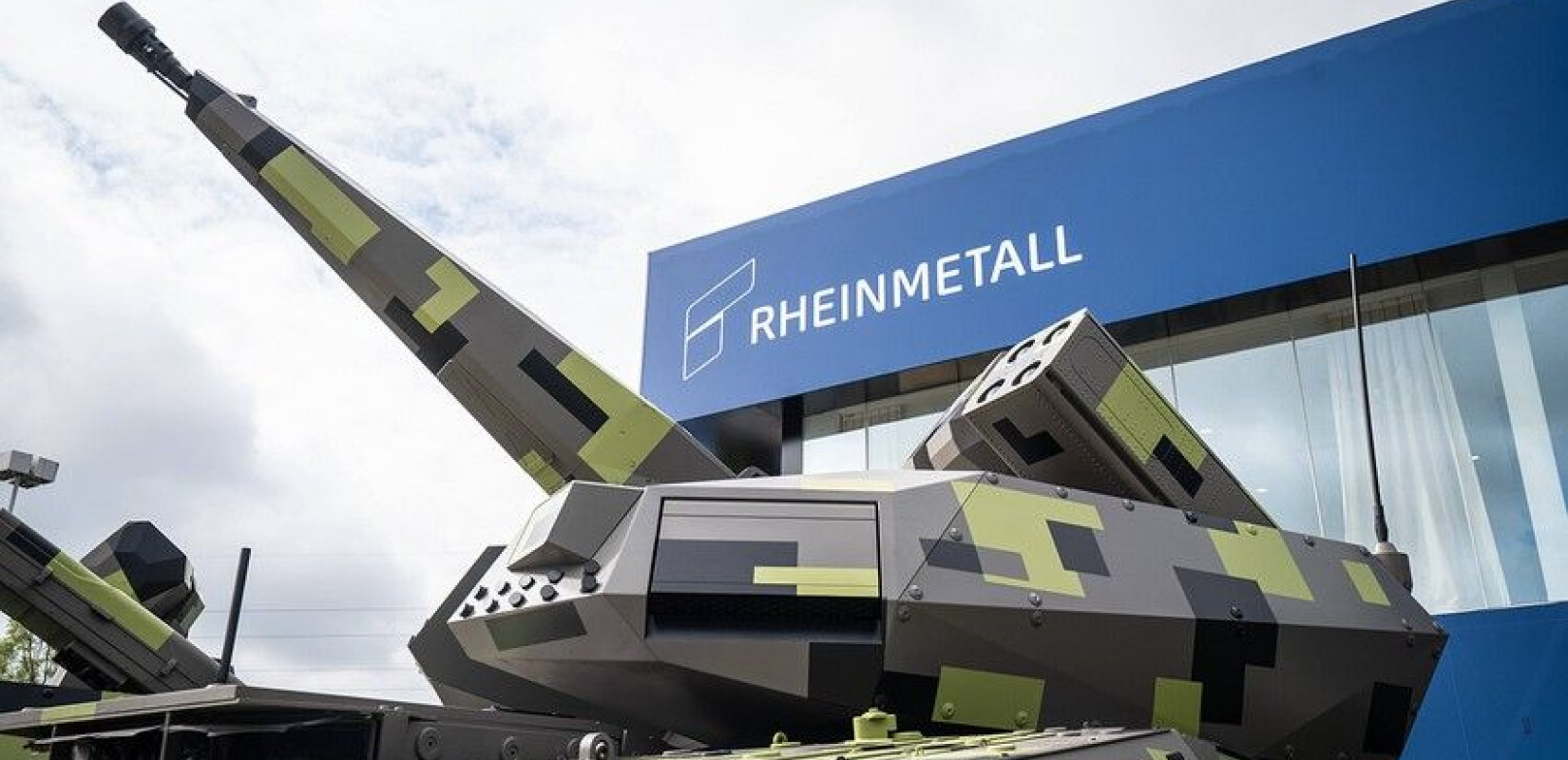 Βουλγαρία και Rheinmetall υπογράφουν συμφωνία για την κατασκευή εργοστασίου παραγωγής πυρίτιδας και πυρομαχικών Βουλγαρία και Rheinmetall υπογράφουν συμφωνία για την κατασκευή εργοστασίου παραγωγής πυρίτιδας και πυρομαχικών