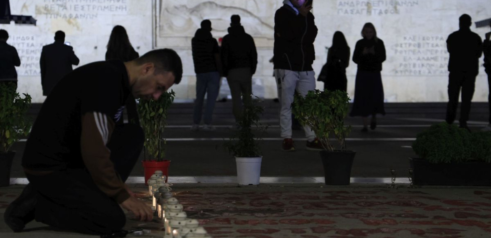 Θεσσαλονίκη: Συγκέντρωση στα δικαστήρια για τα Τέμπη - Δράση και στην Αθήνα - Έβαψαν τα ονόματα των 57 νεκρών (βίντεο) Θεσσαλονίκη: Συγκέντρωση στα δικαστήρια για τα Τέμπη - Δράση και στην Αθήνα - Έβαψαν τα ονόματα των 57 νεκρών (βίντεο)