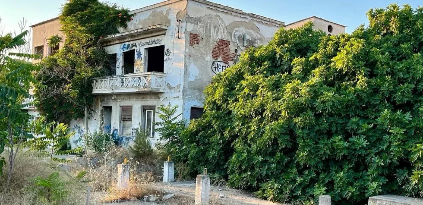 Παύλου Μελά: Από σκουπιδότοπος θα γίνει πάρκο - Ανοίγει ο δρόμος για την κατεδάφιση επικίνδυνων κτισμάτων του πρώην εργοστασίου της ΑΓΝΟ