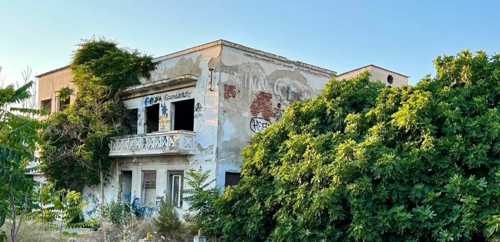 Θεσσαλονίκη: Ξεκινά αύριο η κατεδάφιση των εγκαταλελειμμένων κτιρίων της ΑΓΝΟ