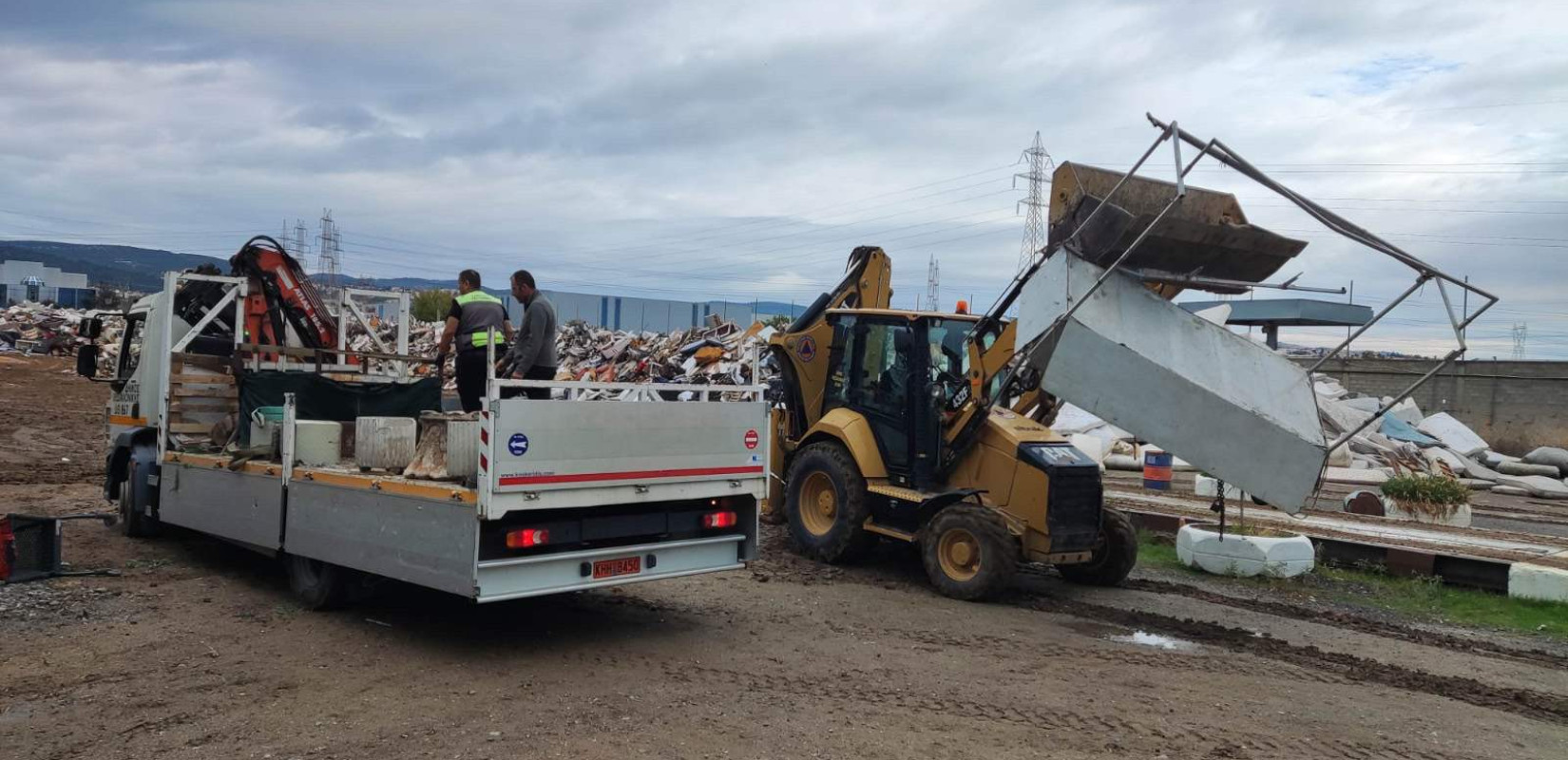 Θεσσαλονίκη: Ο Δήμος «καθάρισε ξανά» τα πεζοδρόμια από παράνομα αντικείμενα - Δράση κάθε βδομάδα
