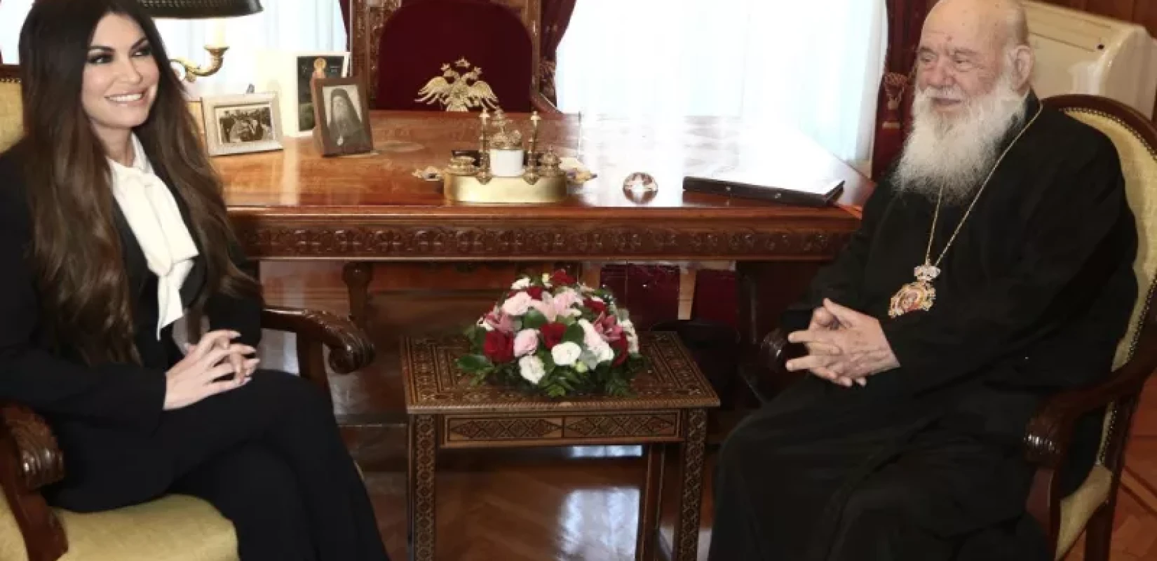 Με τον Αρχιεπίσκοπο Ιερώνυμο συναντήθηκε η Γκίλφοϊλ - Η αποκάλυψη για το τηλεφώνημα που του έκανε