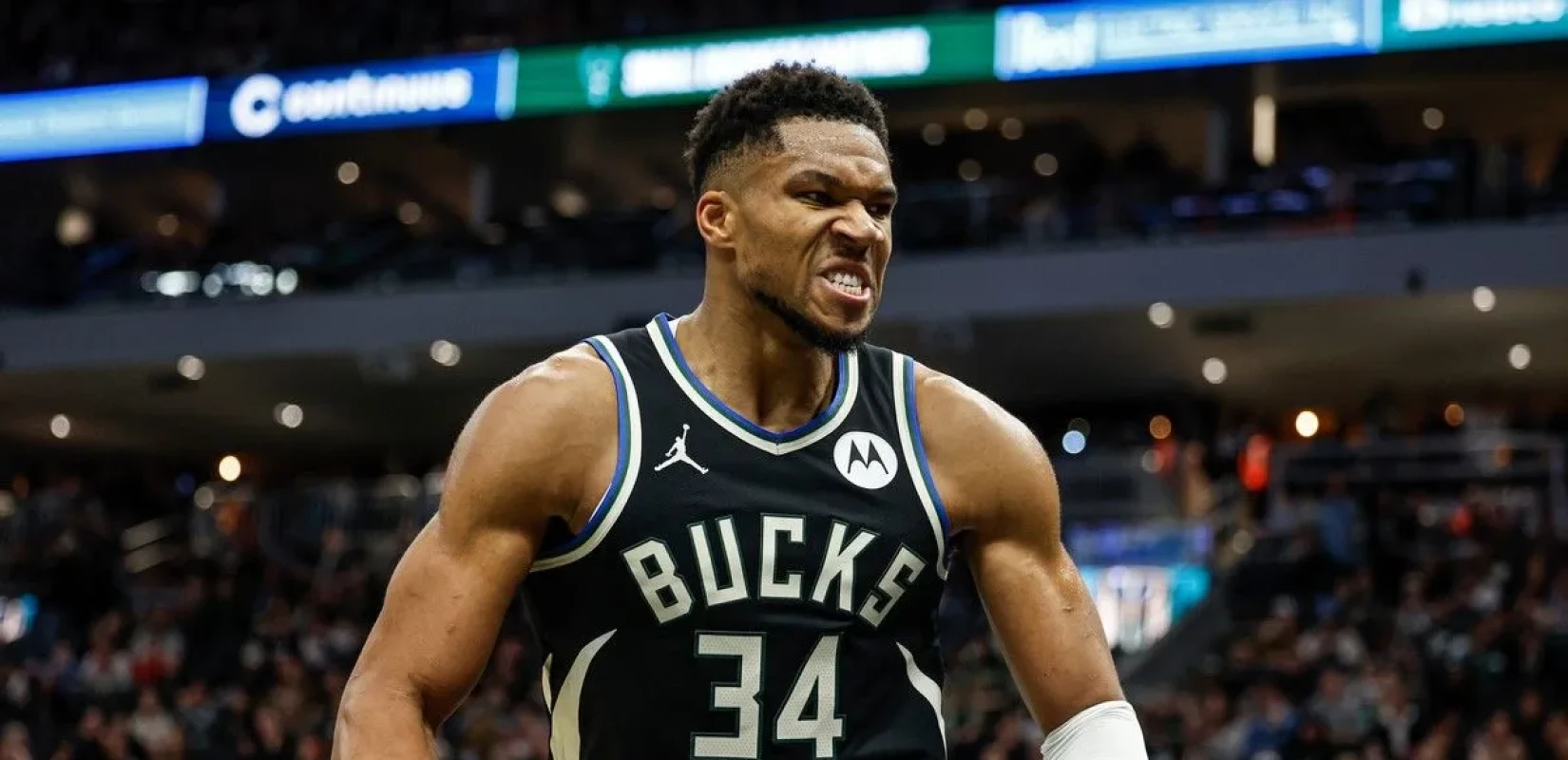 ΝΒΑ: Μεγάλη νίκη των Μπακς στο Ντάλας με υπογραφή Αντετοκούνμπο (βίντεο)