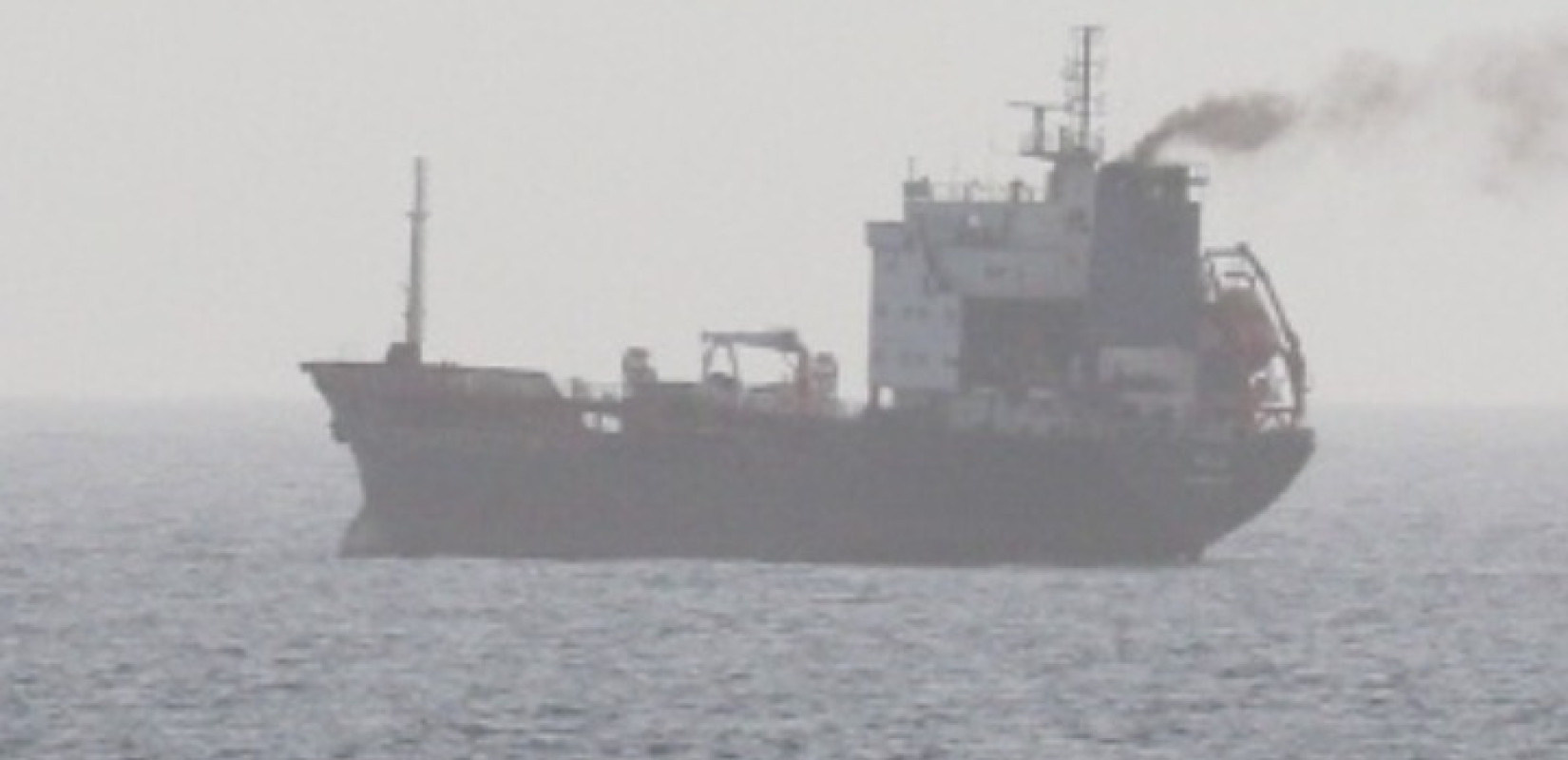 Ναυτική δύναμη της ΕΕ εγγυάται την ασφάλεια ελληνόκτητου δεξαμενόπλοιου που υπέστη επίθεση πειρατών στον Κόλπο του Άντεν