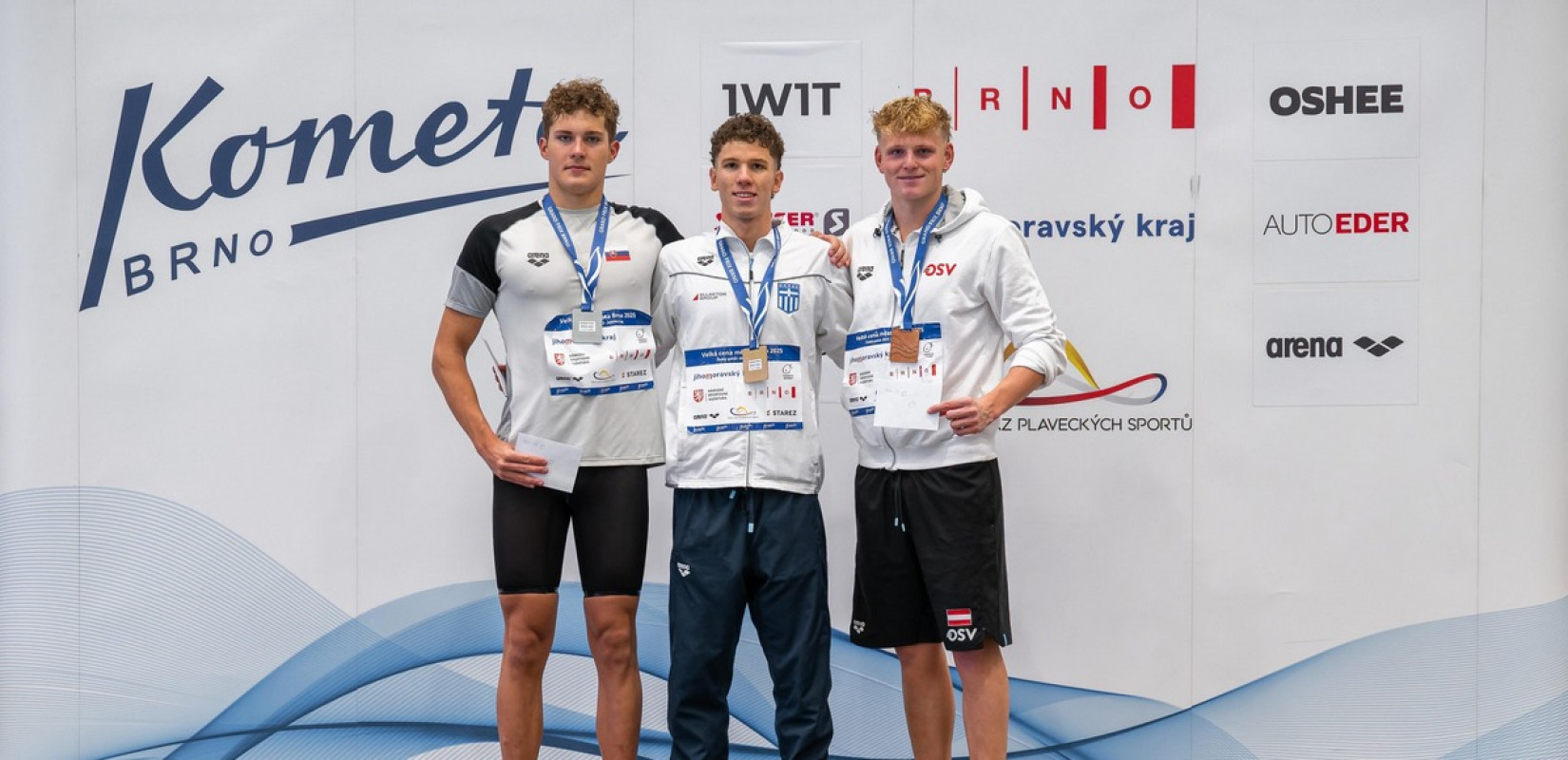 Βασίλης Κακουλάκης: Ο 18χρονος κολυμβητής του ΠΑΟΚ που σαρώνει τα ρεκόρ