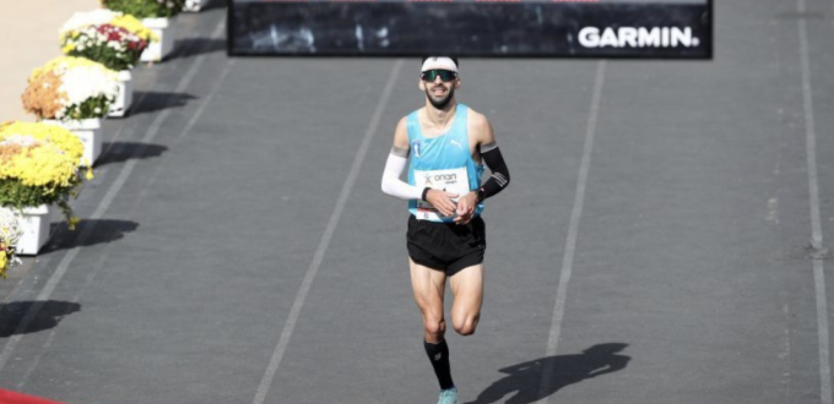 Αυθεντικός Μαραθώνιος Αθήνας: O Παναγιώτης Καραΐσκος έκοψε πρώτος το νήμα (βίντεο)