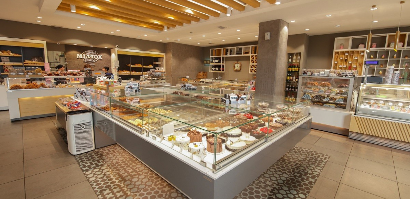 Ζαχαροπλαστεία Μίλτος: Μισός αιώνας γλυκιάς δημιουργίας στη Θεσσαλονίκη