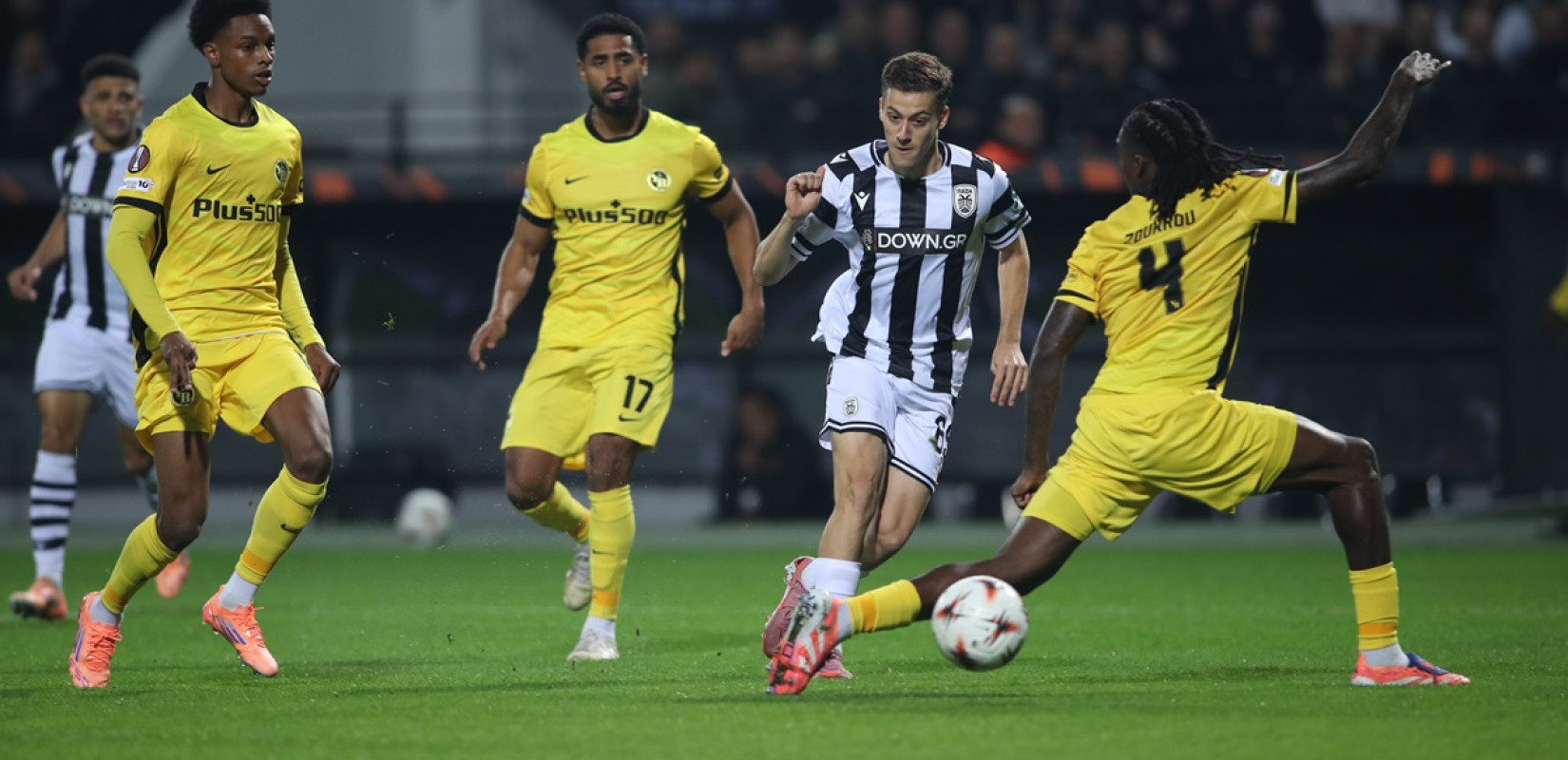 ΠΑΟΚ - Γιουνγκ Μπόις 4-0: Ο Δικέφαλος «καθαρίζει» το ματς