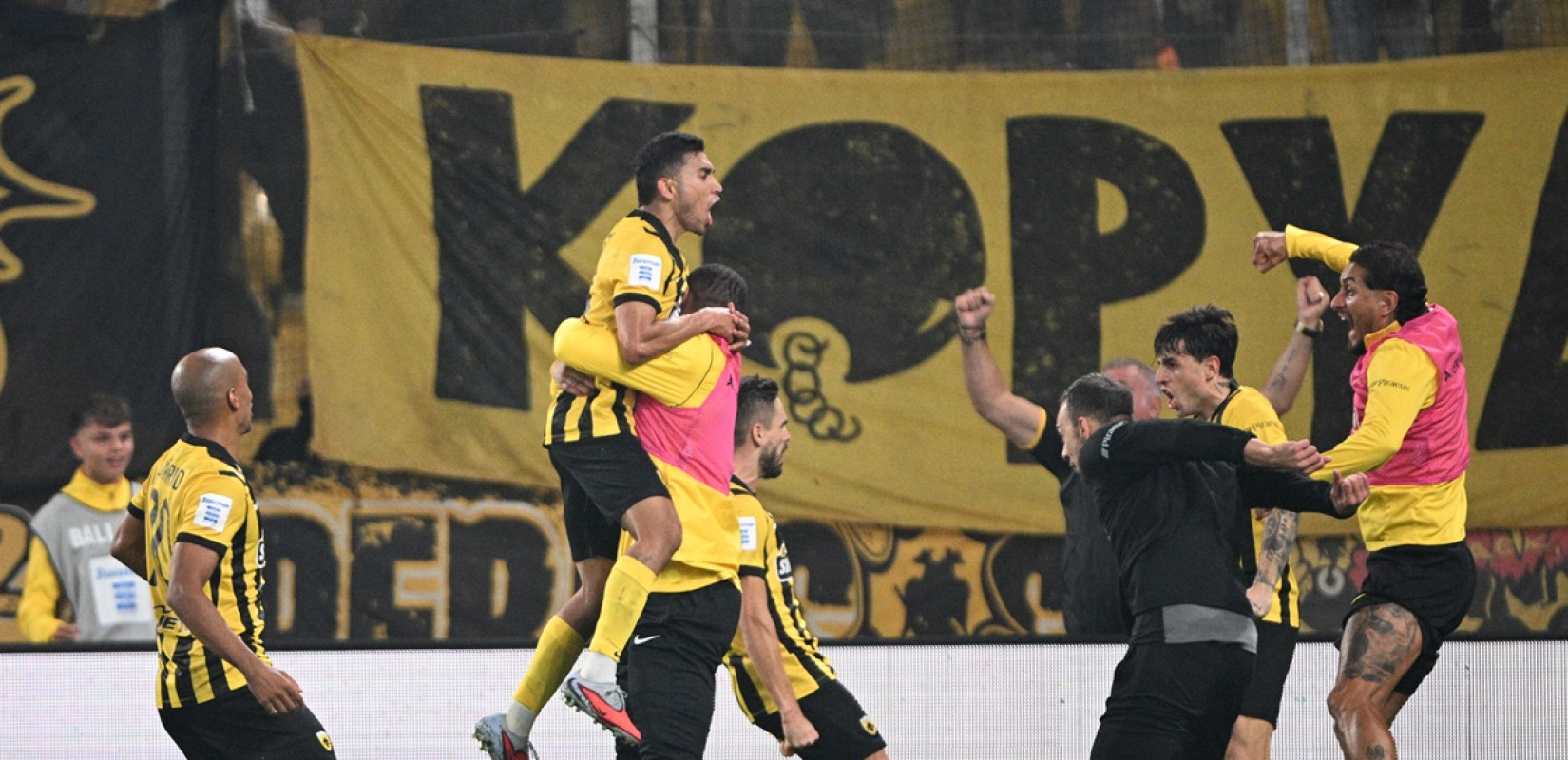 Super League: Η ΑΕΚ έσωσε την παρτίδα στις καθυστερήσεις