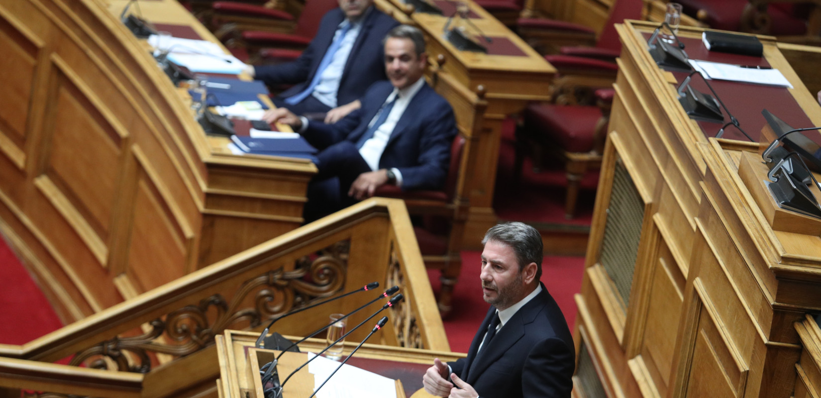 Το ΠΑΣΟΚ στην μάχη της Βουλής με «όπλο» το πρόγραμμά του