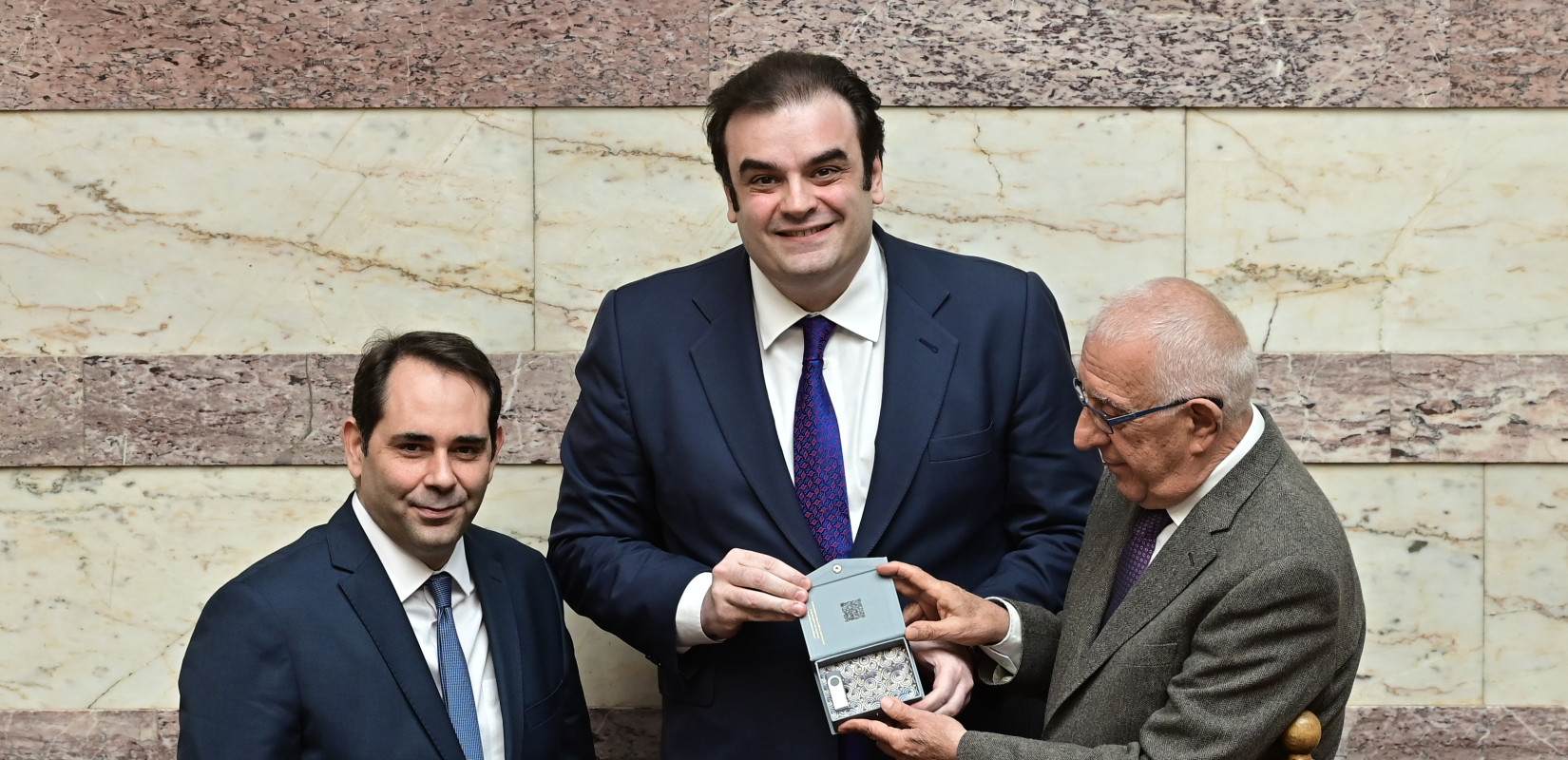 Κατατέθηκε στη Βουλή ο κρατικός προϋπολογισμός του 2026