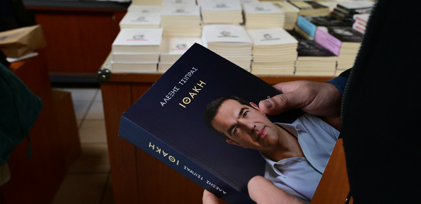 Στην «Ιθάκη» του Τσίπρα: Οι άγνωστες πτυχές της Συμφωνίας των Πρεσπών - Ο διάλογος με τη Μέρκελ και η ρήξη με τον Καμμένο