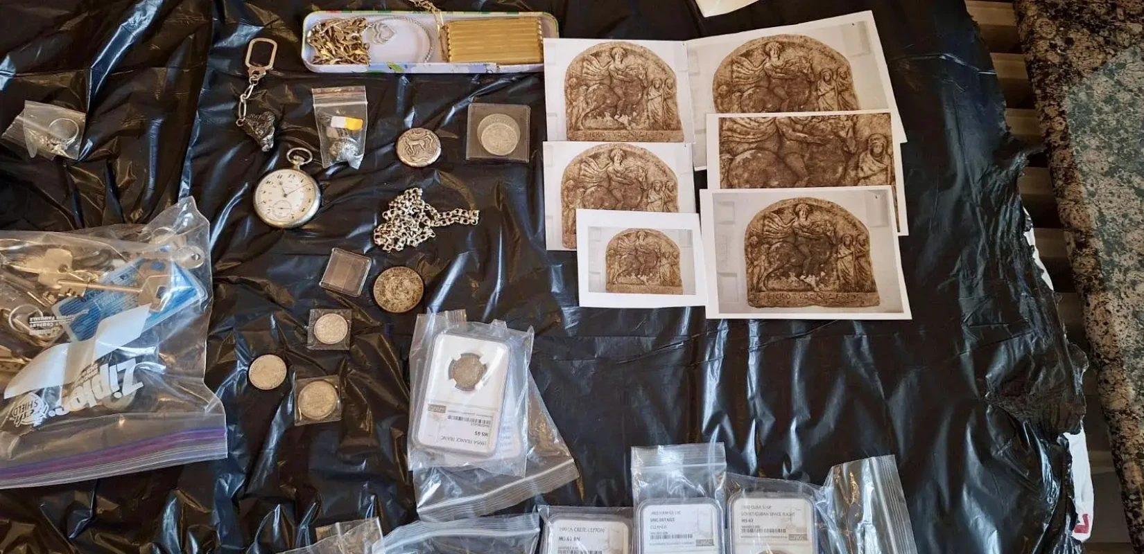 Επιχείρηση της Europol - Έλληνας σε κύκλωμα διακίνησης αρχαιοτήτων - Συνελήφθη με εκατοντάδες αντικείμενα, εικόνες και νομίσματα