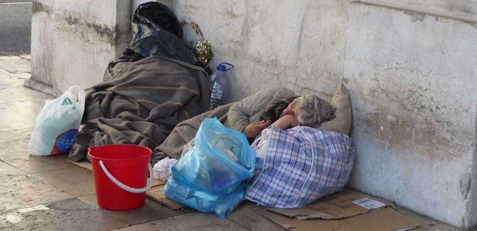 Κοινωνικές Δομές δήμων: «Φρένο» στη φτώχεια χιλιάδων πολιτών - Θα συνεχίσουν ως το 2029 να λαμβάνουν δωρεάν φάρμακα και και τρόφιμα