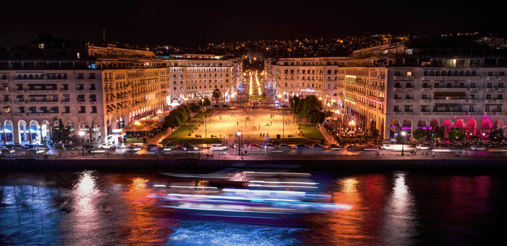 Οι Financial Times προτείνουν την Θεσσαλονίκη ως κορυφαίο προορισμό φθινοπωρινής απόδρασης στην Ευρώπη