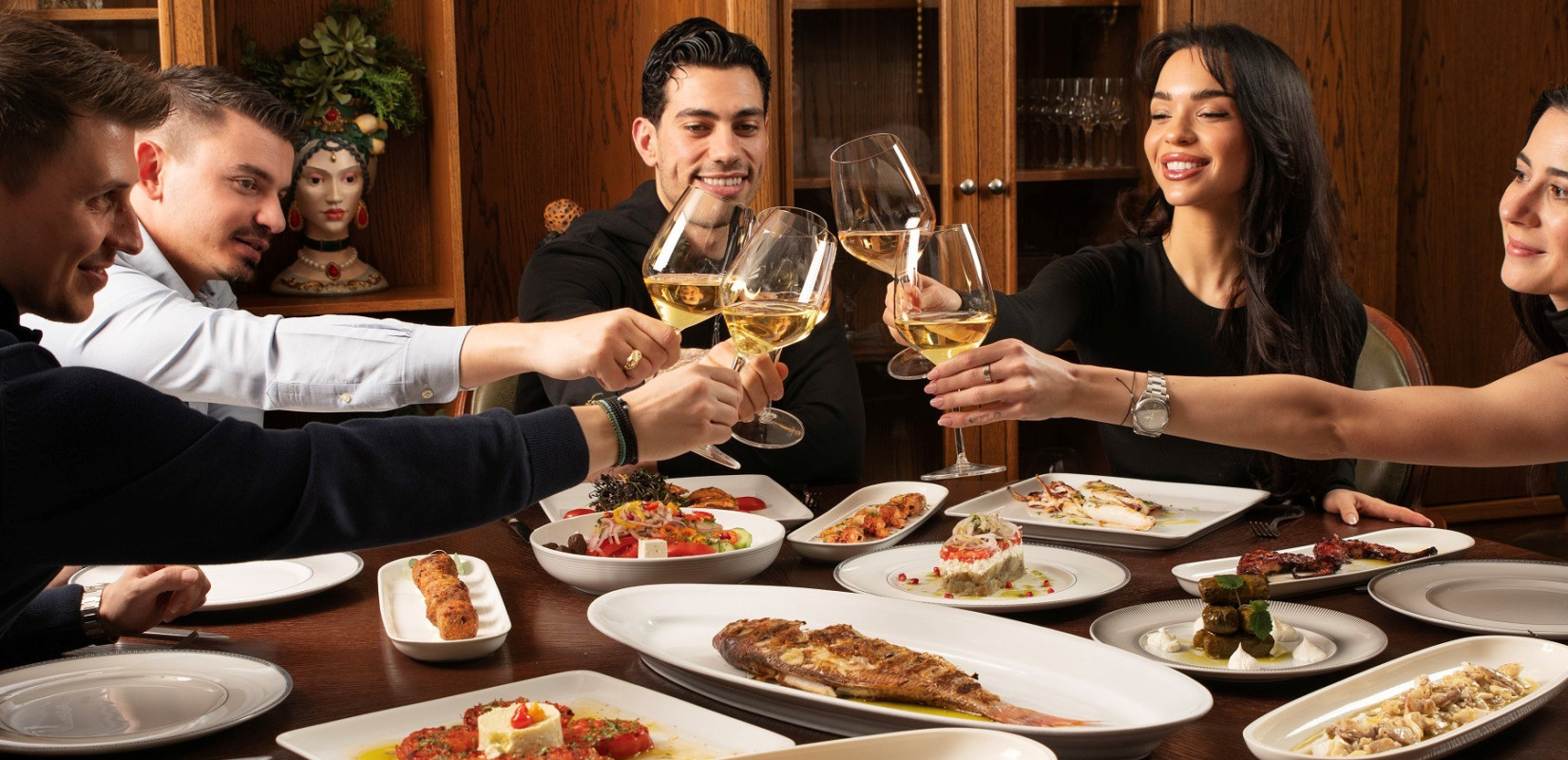 Μαύρη Θάλασσα: Εκατό χρόνια ιστορίας, εκατό χρόνια αξέχαστων θαλασσινών γεύσεων!