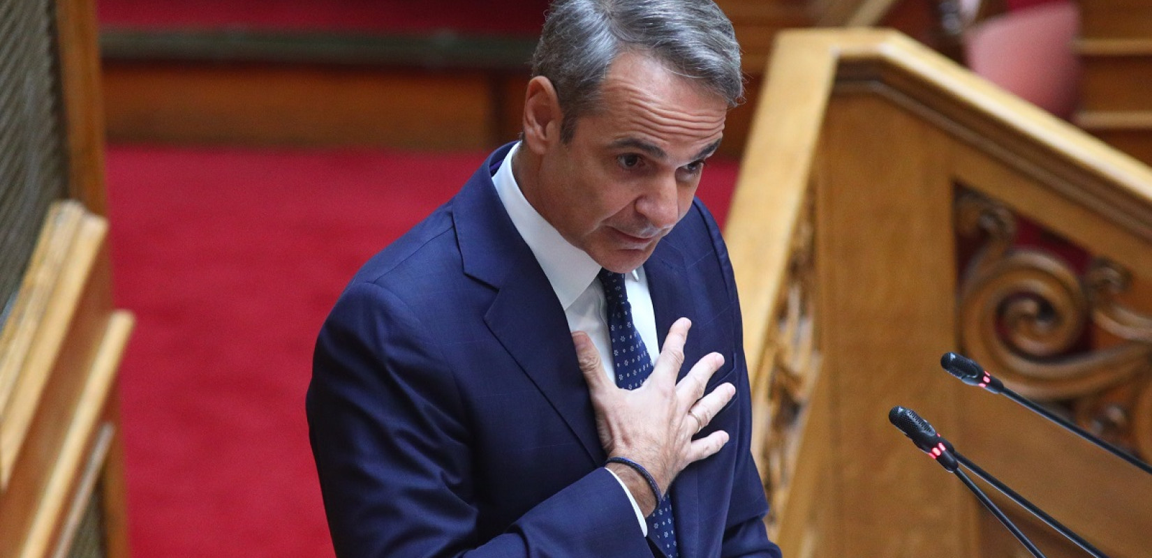 Μητσοτάκης: «Δεν είμαι μάγος, δεν είμαι Χάρι Πότερ» - «Μάχη» με Ανδρουλάκη στη Βουλή