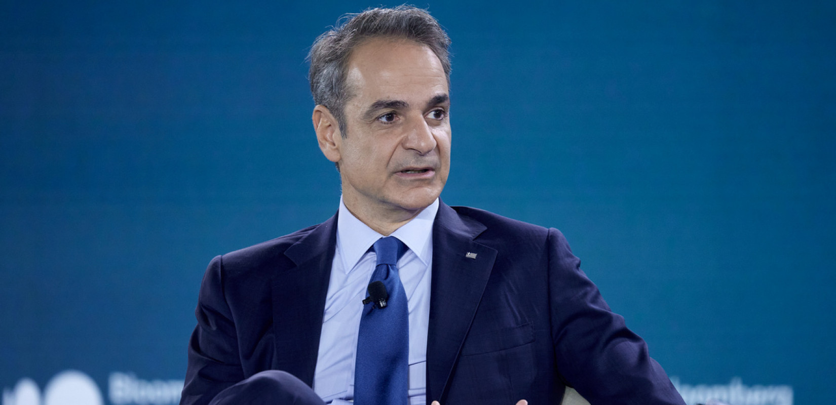 Θετικά νέα για την κυβέρνηση από την οικονομία και τις δημοσκοπήσεις