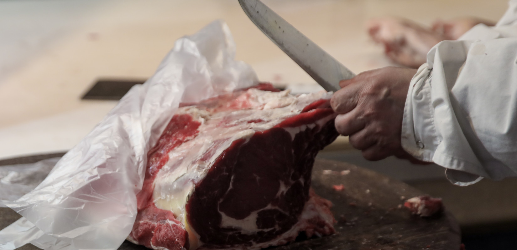 Θεσσαλονίκη: Είδος πολυτέλειας το μοσχαρίσιο κρέας - Το βγάζουν από τις διατροφικές συνήθειες οι καταναλωτές