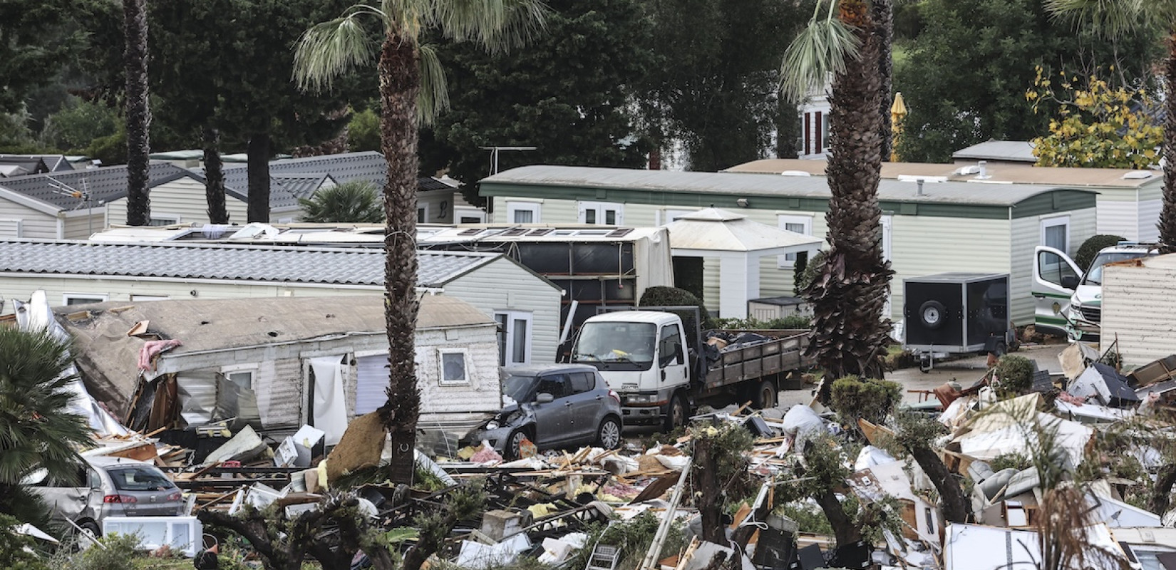 Σαρώνει στο πέρασμα της η «Κλαούντια»- Ακραία καιρικά φαινόμενα στην Ιβηρική και τη Μ. Βρετανία