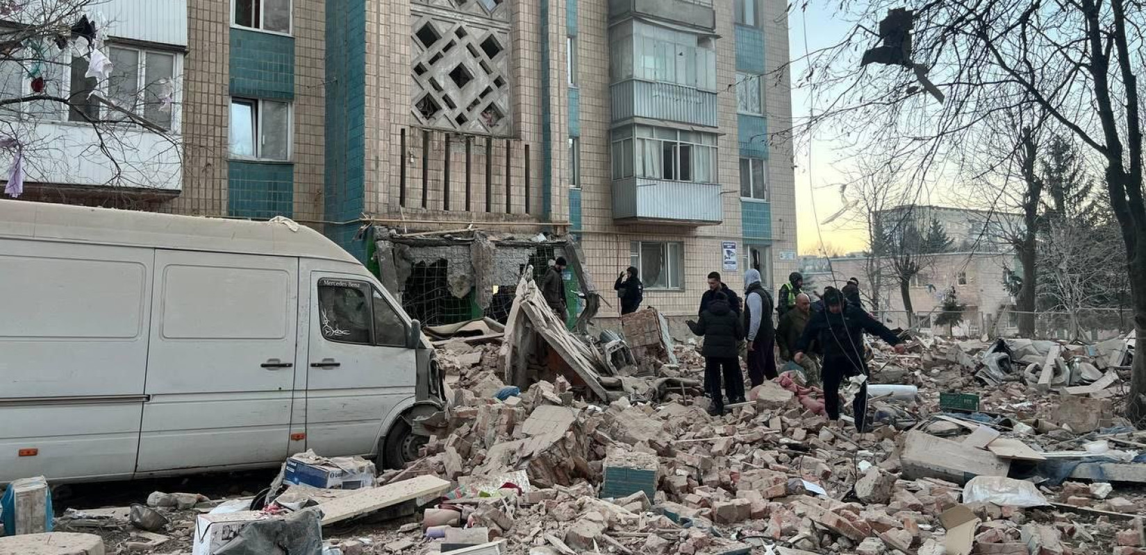 Oυκρανία: Εννιά νεκροί και δεκάδες τραυματίες σε ρωσική επίθεση - Πλήγματα σε υποδομές ενέργειας