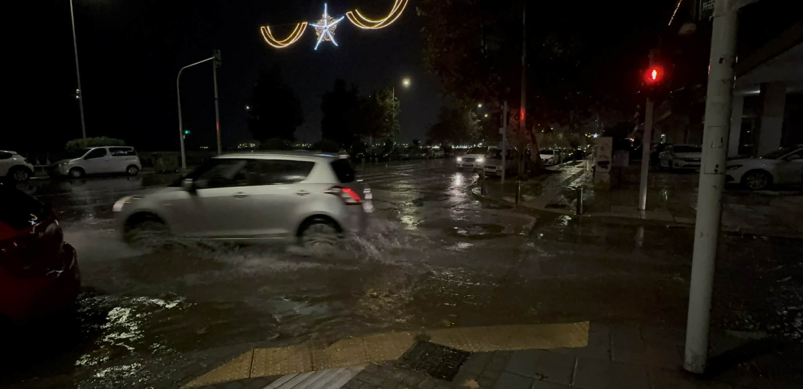 Ήχησε το 112 στη Θεσσαλονίκη - Έρχονται έντονα καιρικά φαινόμενα - Περιορίστε μετακινήσεις (βίντεο)