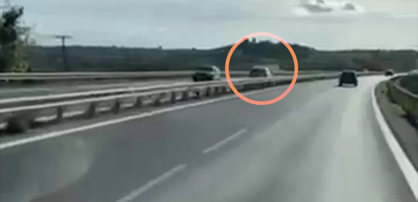 Θεσσαλονίκη: Ασυνείδητος οδηγός οδηγούσε ανάποδα στη Μουδανιών (βίντεο)