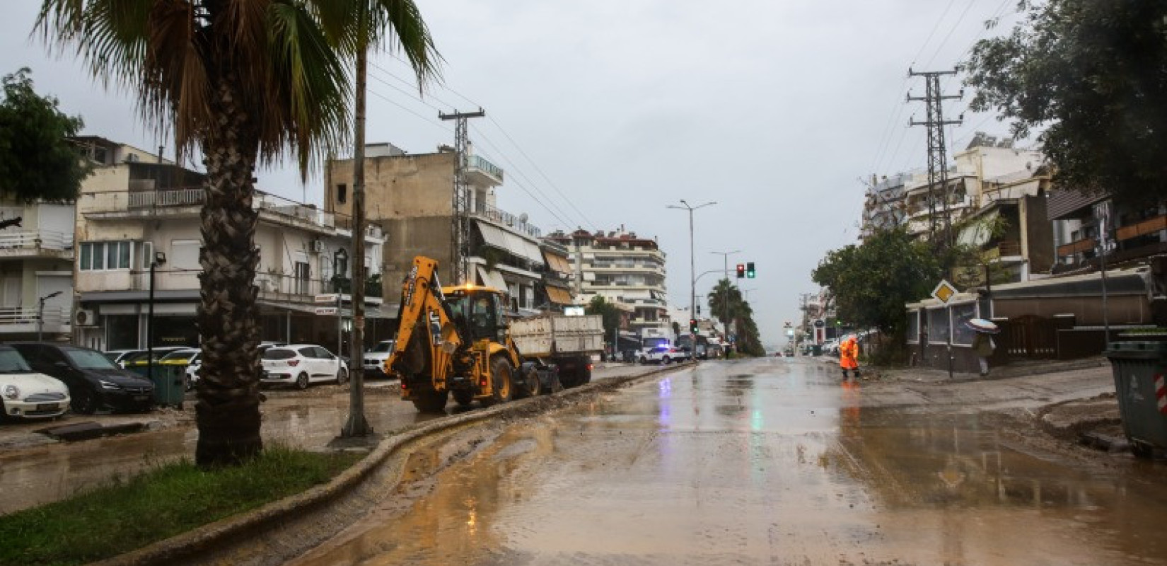 Κακοκαιρία Byron: Μηνύματα 112 σε Καρδίτσα, Φθιώτιδα, Τρίκαλα -  «Αποφύγετε τις άσκοπες μετακινήσεις»