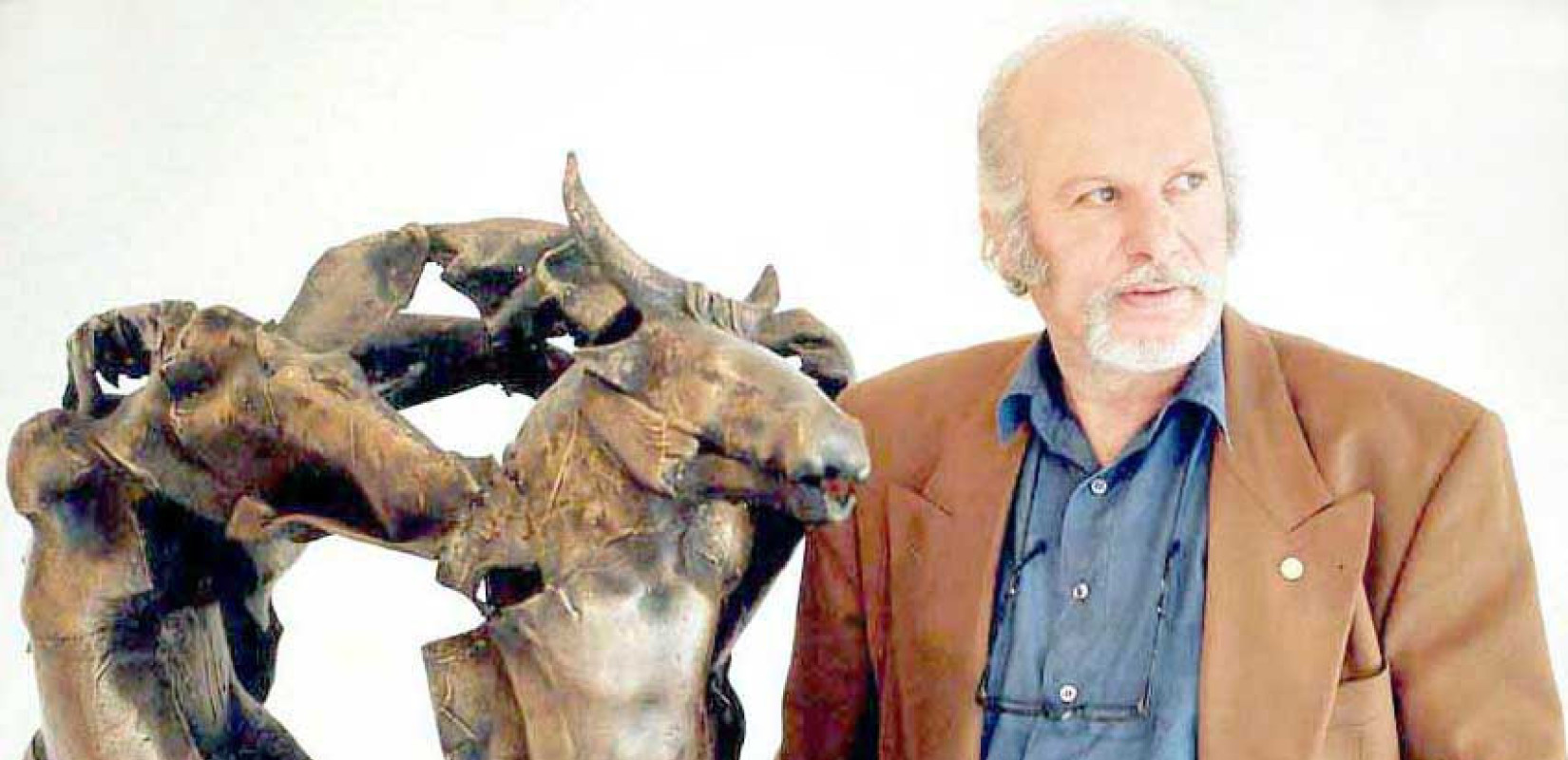 Έφυγε από τη ζωή ο Ευάγγελος Μουστάκας, ο γλύπτης του αγάλματος του Μεγάλου Αλεξάνδρου στη Νέα Παραλία Θεσσαλονίκης