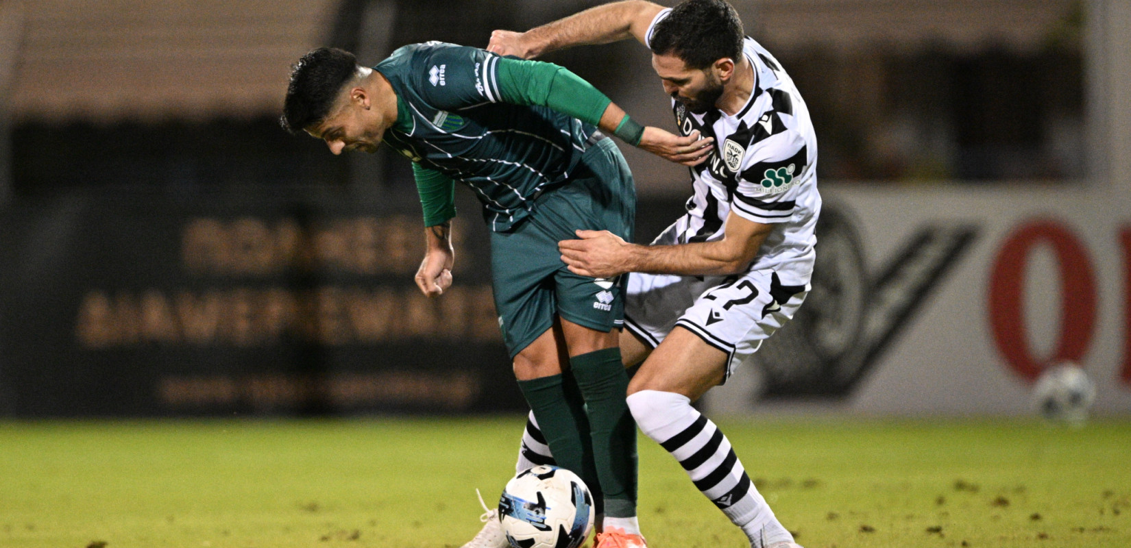 Λεβαδειακός - ΠΑΟΚ 2-3: Παράσταση τίτλου με δέκα παίκτες