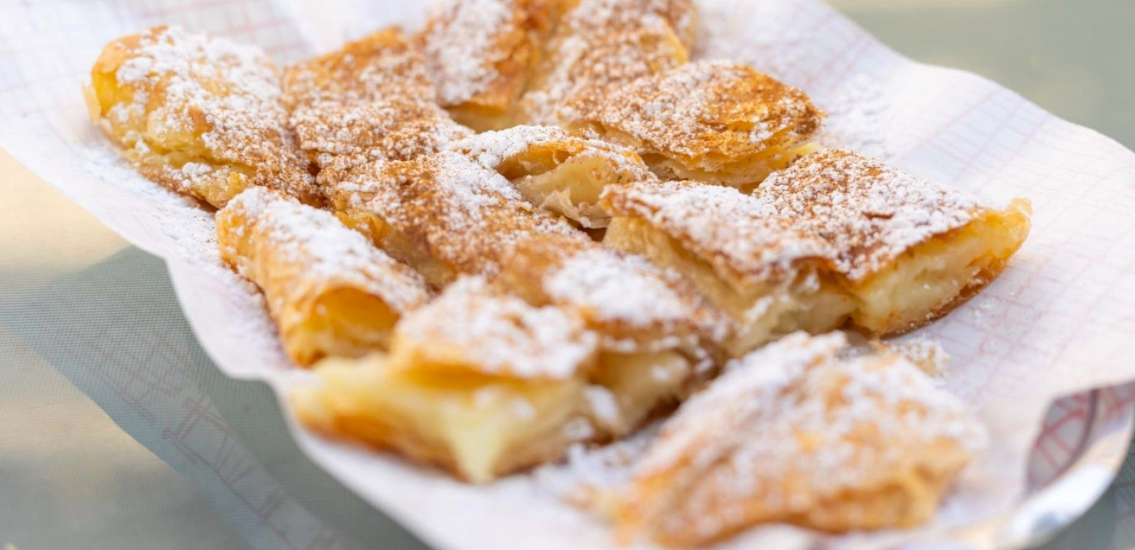 Mπουγάτσα Δούκας: Από παππού σε εγγόνια, η γλυκιά παράδοση συνεχίζεται