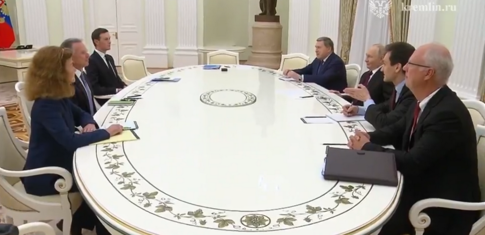 Ρωσία: Ο Πούτιν συναντάται με τον Γουίτκοφ και τον Κούσνερ στο Κρεμλίνο (βίντεο)