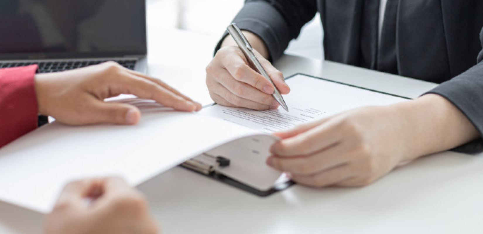 Μισθολογική διαφάνεια: Στο 13,4% το χάσμα αμοιβών στην Ελλάδα – Οι αλλαγές που φέρνει η νέα ευρωπαϊκή οδηγία