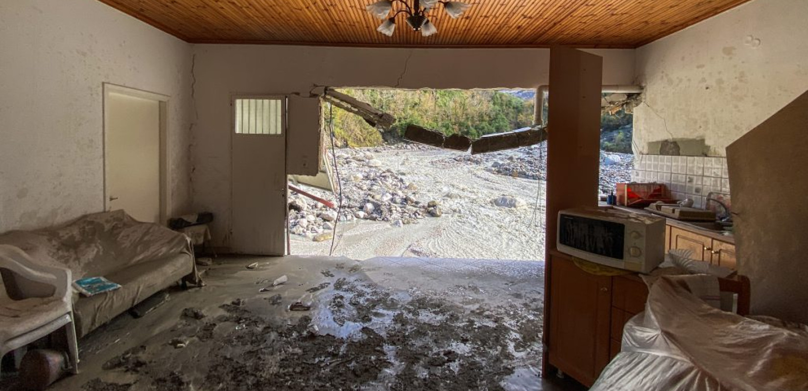 Κλειστά τα σχολεία αύριο στην Κέρκυρα λόγω κακοκαιρίας