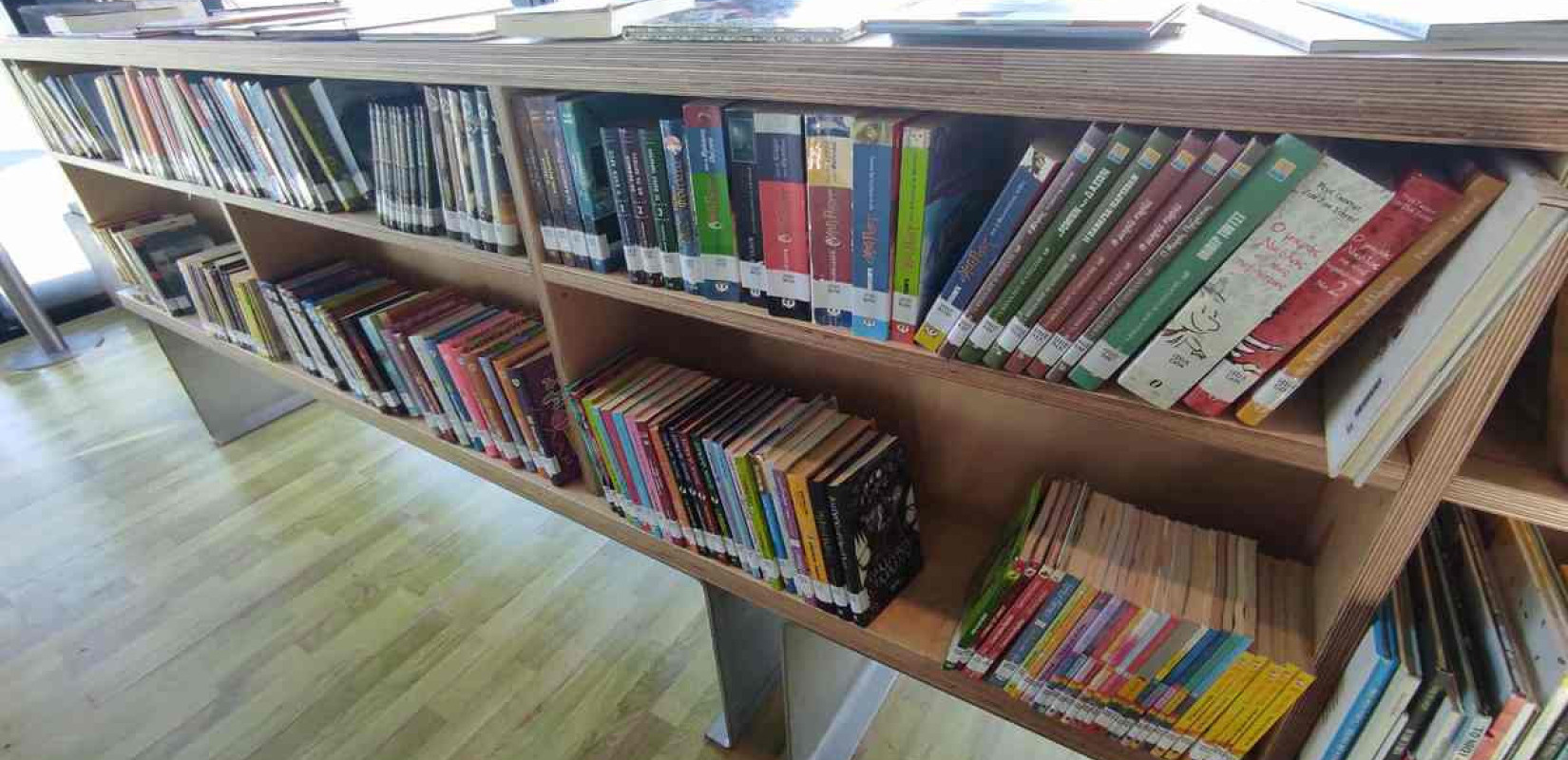 Θεσσαλονίκη: «Μια βιβλιοθήκη μέσα στη θάλασσα» - Εγκαινιάστηκε στη Νέα Παραλία (βίντεο)