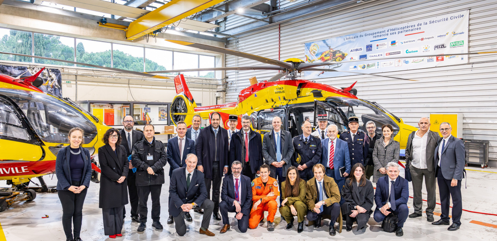 Στην Γαλλία ο Γ. Κεφαλογιάννης - Το 2026 οι πρώτες παραδόσεις των πυροσβεστικών ελικοπτέρων H215