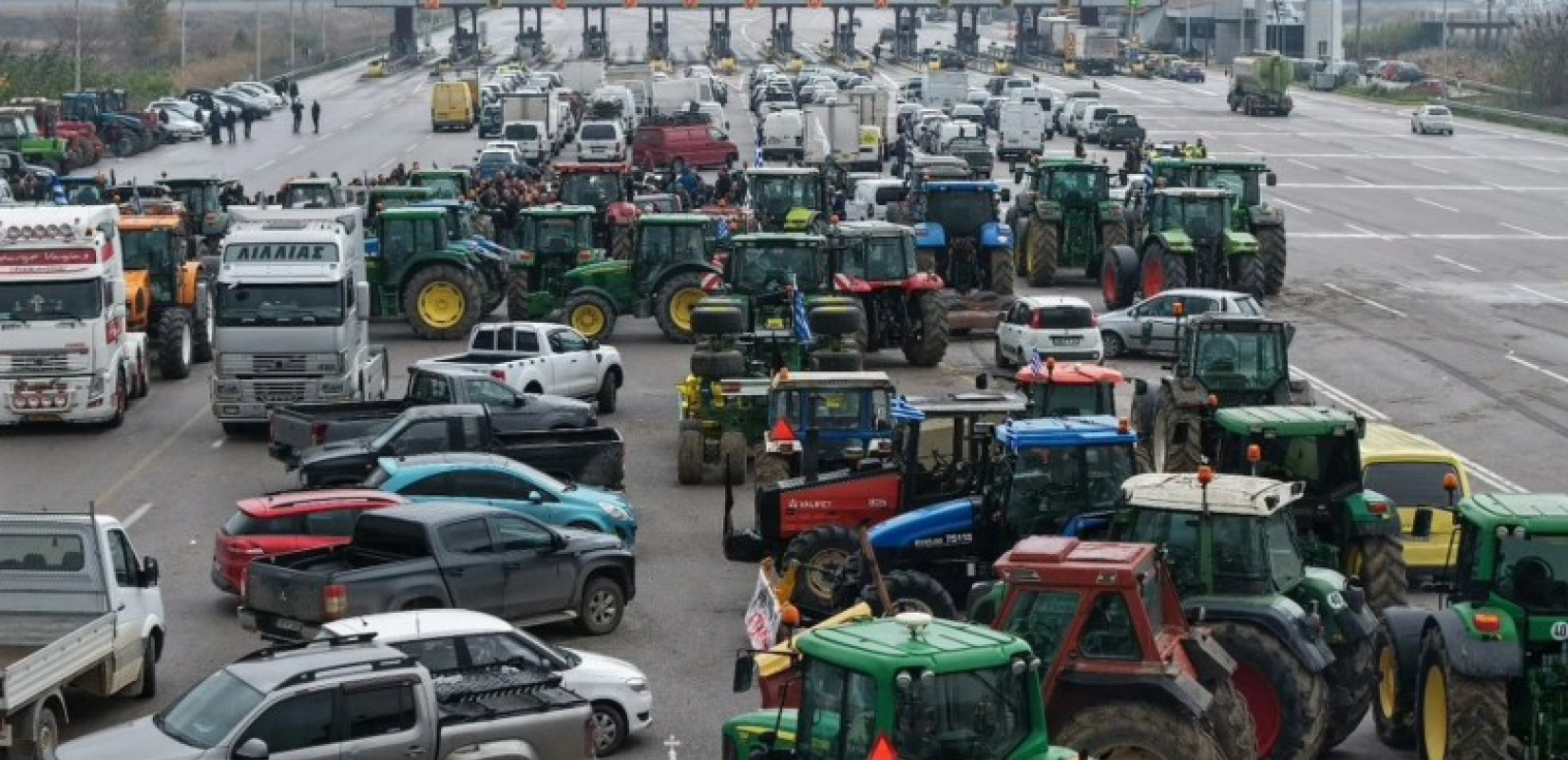 Αγροτοκτηνοτροφικά μπλόκα στα σύνορα και πολύωροι αποκλεισμοί στα τελωνεία Ευζώνων, Νίκης και Προμαχώνα