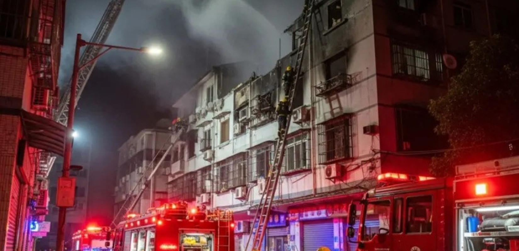 Τραγωδία στην Κίνα: Φωτιά σε πολυκατοικία αφήνει πίσω της 12 νεκρούς