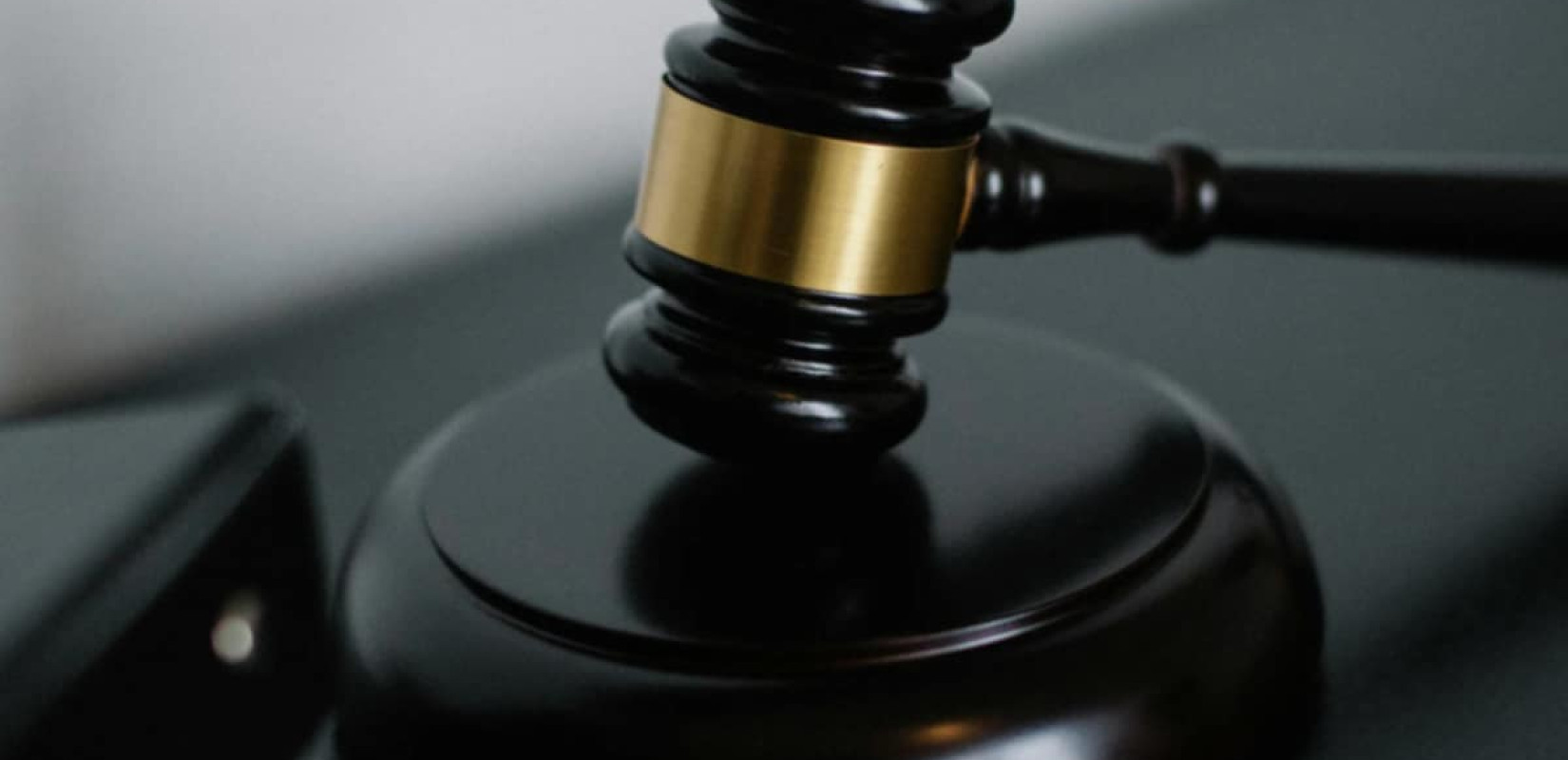 Δίκη για τη Novartis: «Δεν ήμουν αυτόπτης σε δωροδοκία πολιτικού - Κατέθεσα όσα μου έλεγε ο Φρουζής» απολογήθηκε ο Δεστεμπασίδης