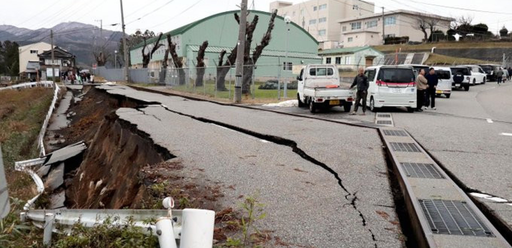 Ισχυρός σεισμός 7,6 Ρίχτερ στην Ιαπωνία - Εκδόθηκε προειδοποίηση για τσουνάμι (βίντεο)