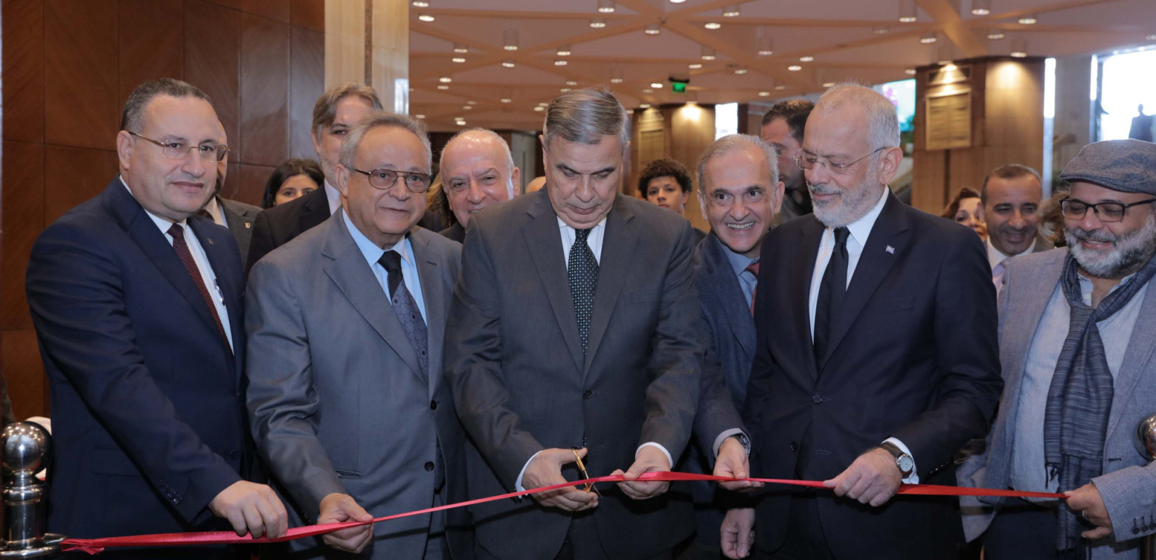 «Ο Μέγας Αλέξανδρος πίσω στην Αίγυπτο»: Εγκαινιάστηκε έκθεση με έργα του Μ. Βαρλάμη στη Βιβλιοθήκη της Αλεξάνδρειας