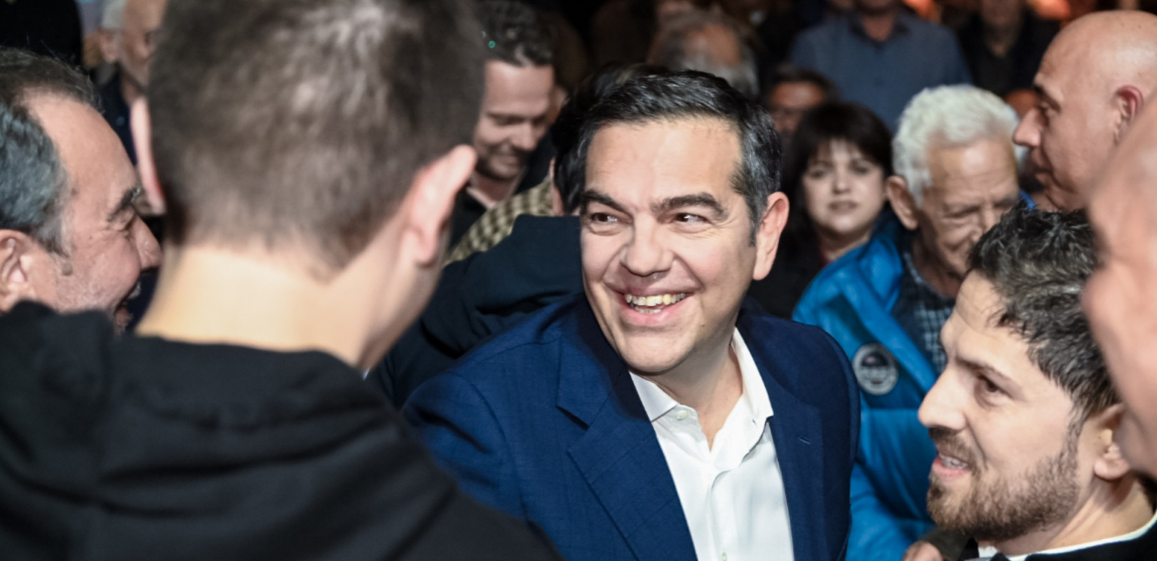 Αλέξης Τσίπρας στην παρουσίαση του βιβλίου του στην Πάτρα: «Tο φάντασμα της Ιθάκης πλανιέται πάνω από το καθεστώς τους»