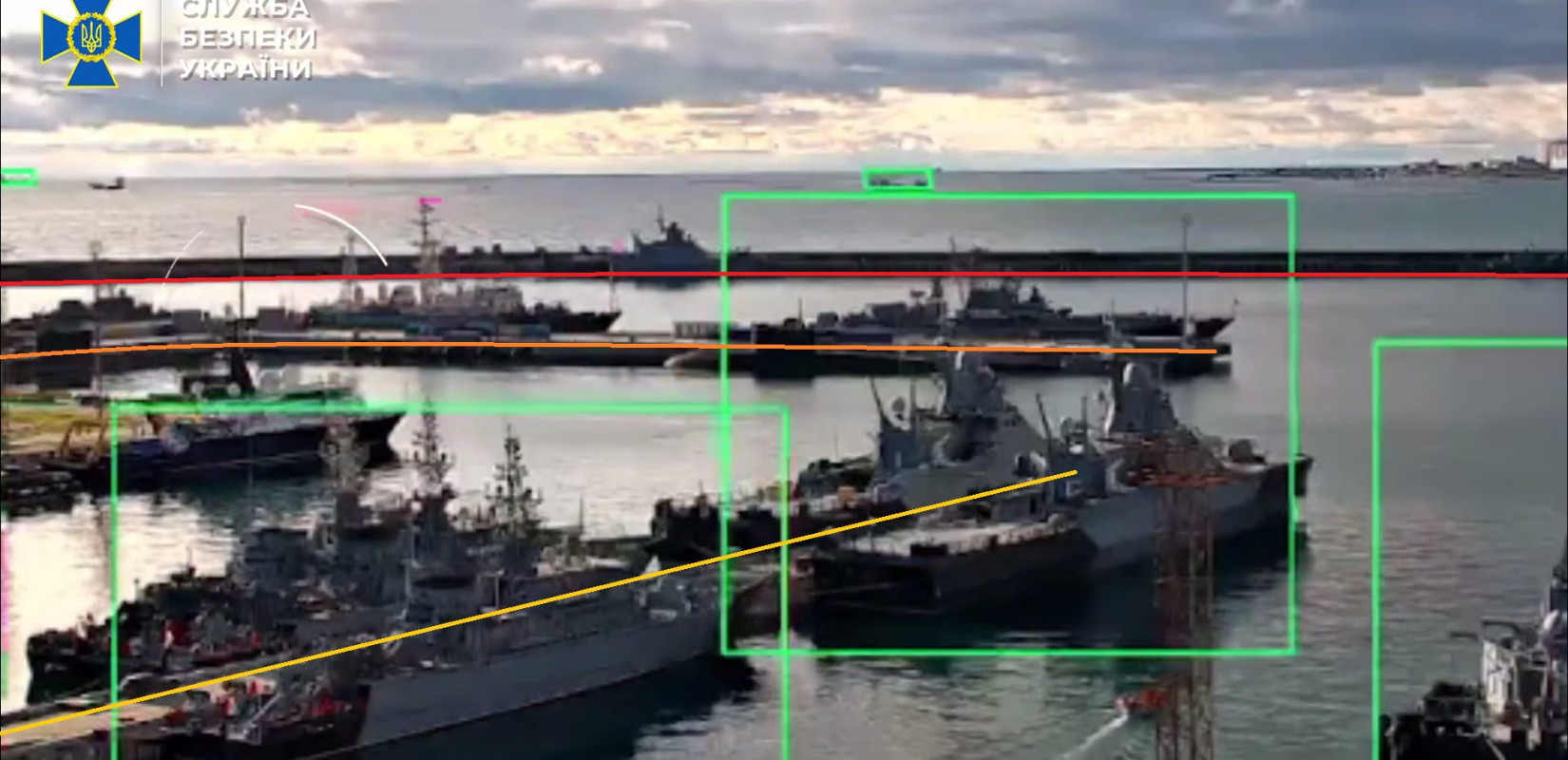 Η Ουκρανία ισχυρίζεται ότι κατέστρεψε ρωσικό υποβρύχιο στο λιμάνι του Νοβοροσίσκ (βίντεο)