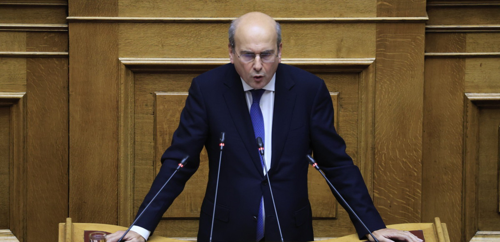 Μήνυμα Χατζηδάκη στα μπλόκα: Πρόσθετη ενίσχυση 160 εκατομμύρια ευρώ σε κτηνοτρόφους και καλλιεργητές