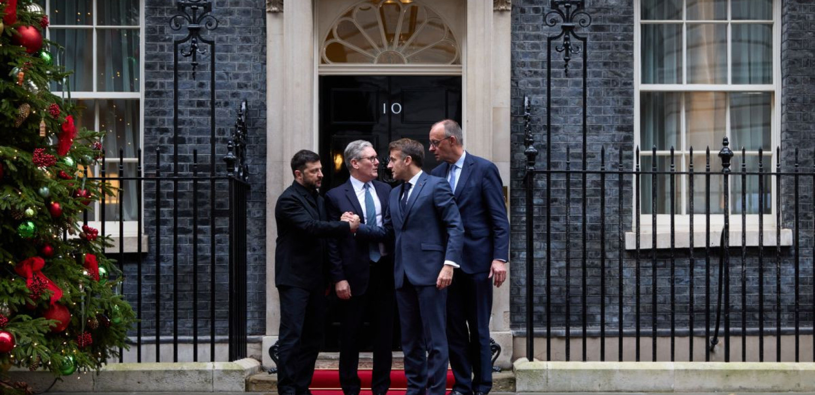 Περισσότερη στρατιωτική και οικονομική στήριξη της Ευρώπης στην Ουκρανία αποφάσισαν Γαλλία, Γερμανία και Ηνωμένο Βασίλειο