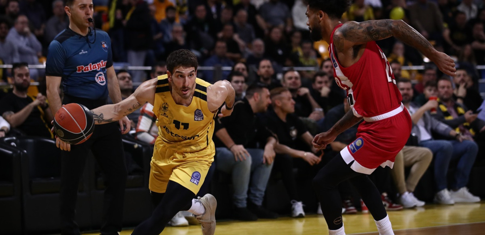 Μπάσκετ: Ο Άρης πάλεψε αλλά υπέκυψε στην ανωτερότητα του Ολυμπιακού (βίντεο)