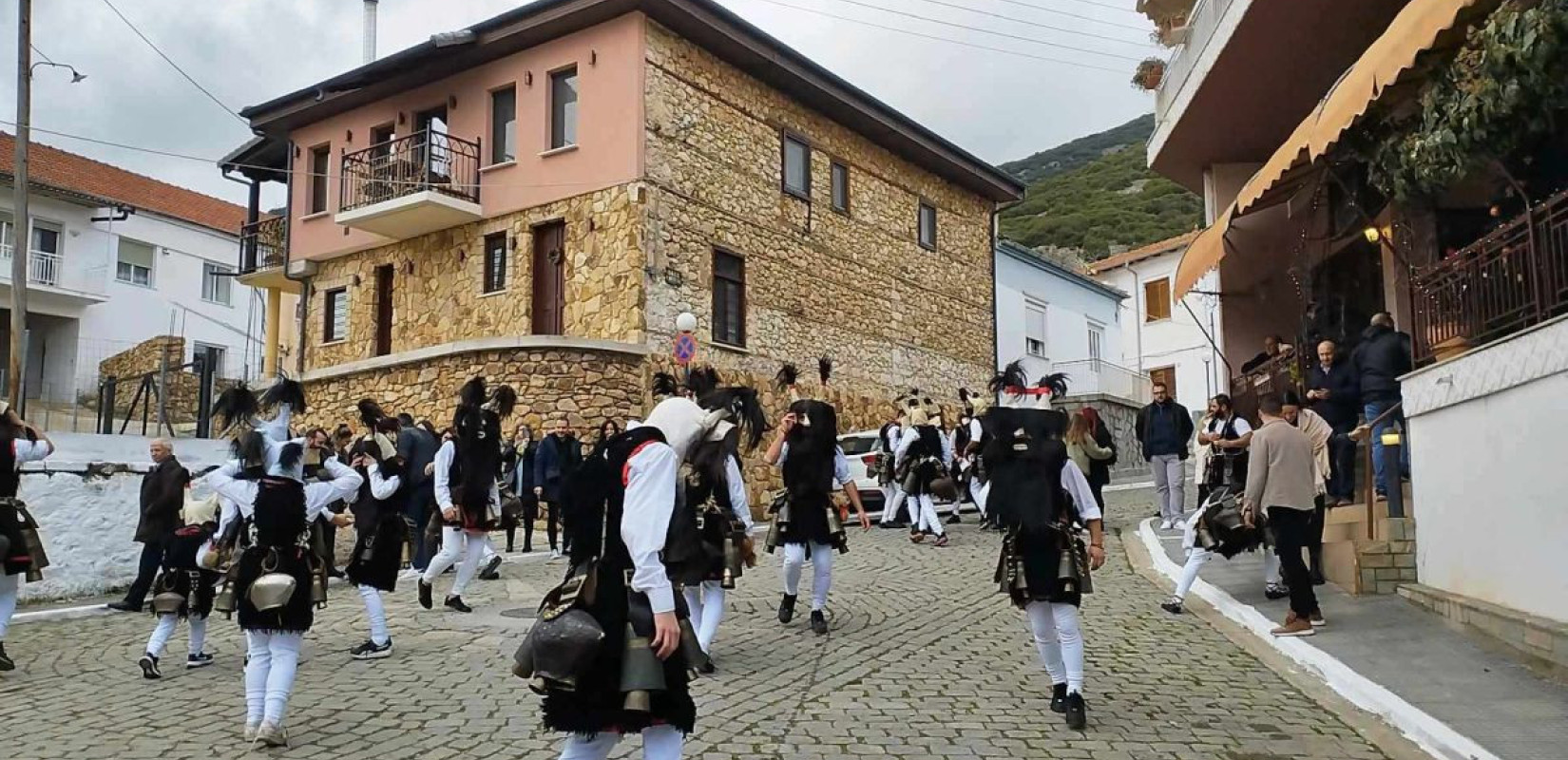 Δράμα: Το... πνεύμα του Διόνυσου «δονεί» τις παραδόσεις και τα έθιμα